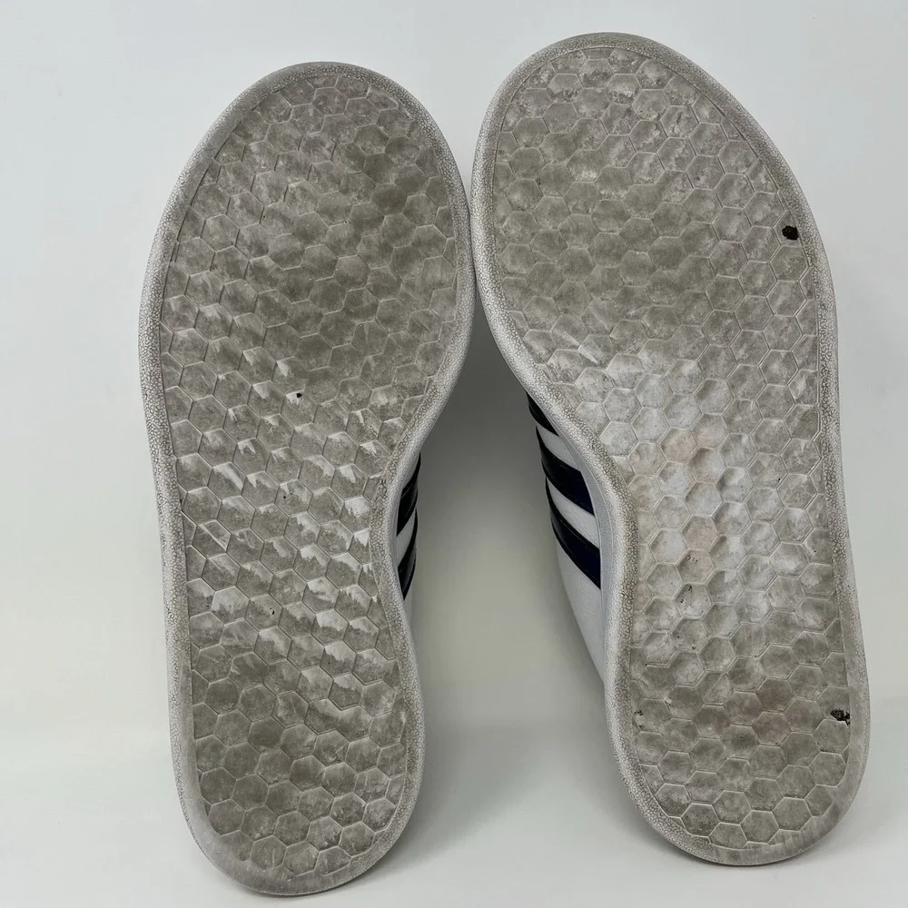 adidas Grand Court Leather Sneakers Womens 6.5 White Navy Blue Cloudfoam G28972